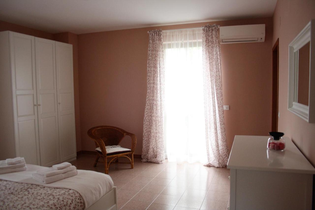 La Pinetina Villa Pescara Buitenkant foto